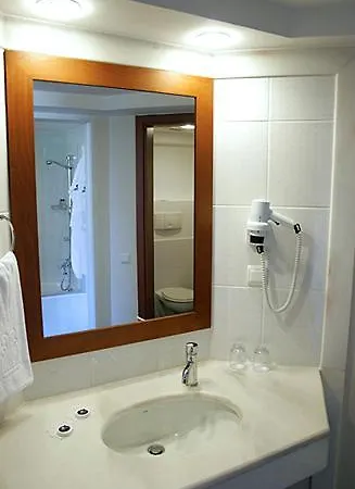 Kemer Reach Otel